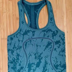 Lululemon swiftly tech tank size 4